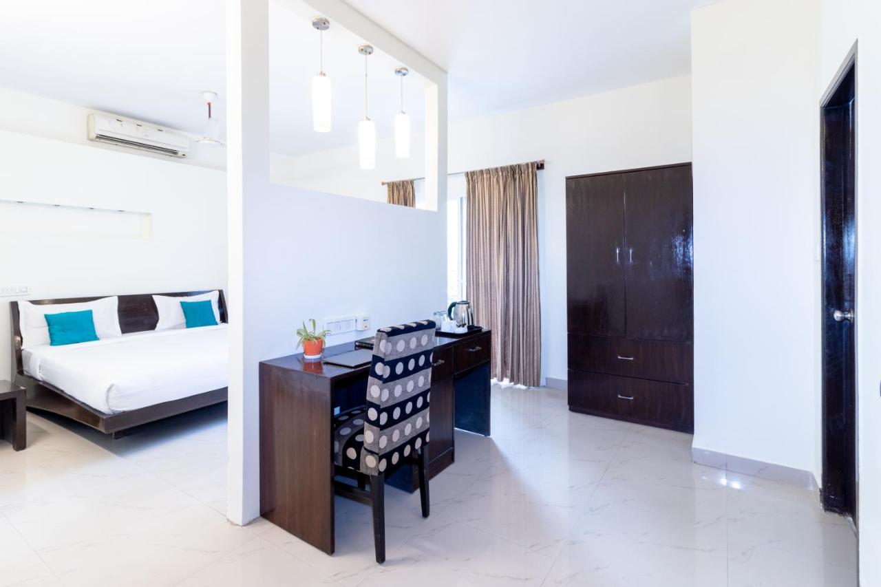 Sanctum Suites Domlur Bangalore Esterno foto